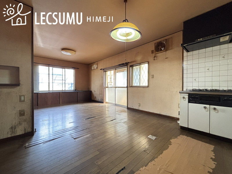 姫路市北平野南の町/中古戸建の居間・リビング