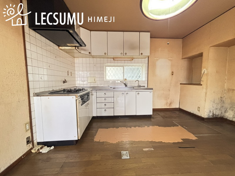 姫路市北平野南の町/中古戸建のキッチン