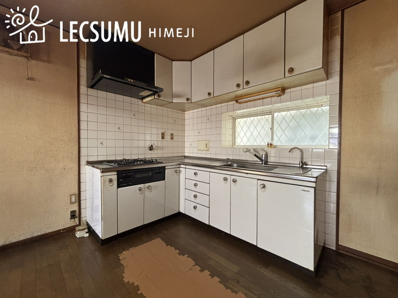 姫路市北平野南の町/中古戸建のキッチン