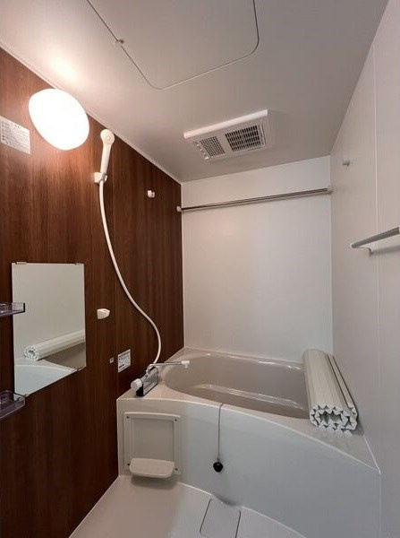 Ｃａｌｍ御器所の浴室