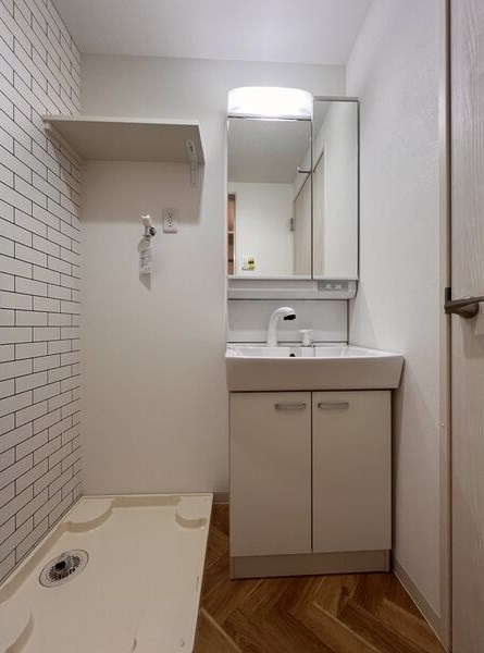 Ｃａｌｍ御器所の洗面所