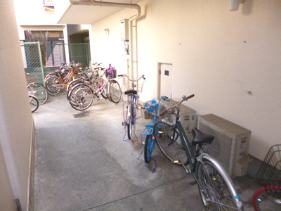 【その他共用部分】 | シャトー玉川第一 | たくさん置ける駐輪場です