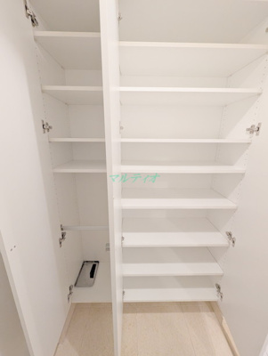  | ROYAL PARKS TOWER MINAMISENJU