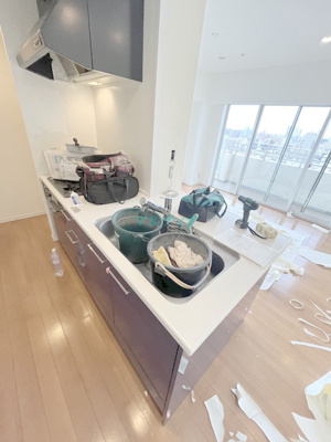 【キッチン】 | ロイヤルパークスタワー南千住 | キッチン（内装中）