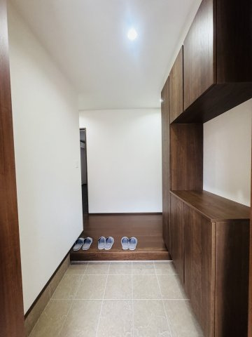 【玄関】 | 広島市安佐北区亀崎１丁目　中古一戸建