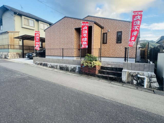 広島市安佐北区亀崎１丁目　中古一戸建
