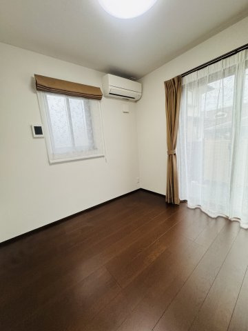 広島市安佐北区亀崎１丁目　中古一戸建の洋室|7.5帖洋室