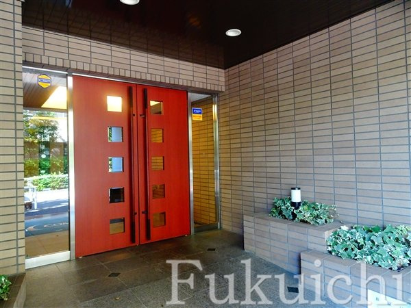 コンフォリア碑文谷のエントランス