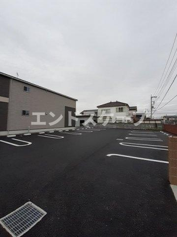 ステラノートの駐車場|高崎、前橋のお部屋探しはエンドスケープまで！お客様の理想お聞かせ下さい♪