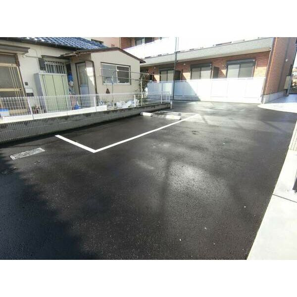 リブリ・本星崎　名古屋市賃貸　仲介手数料無料の駐車場