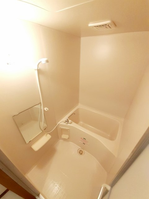 メゾンコンフォートの浴室|バス