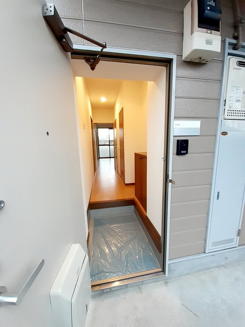 メゾンコンフォートの玄関|玄関