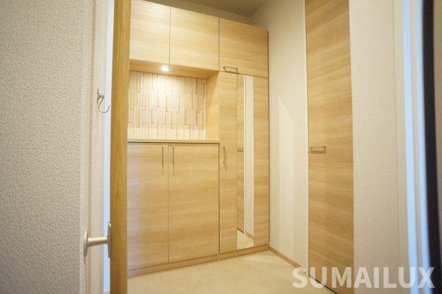 熊本市中央区帯山２丁目の賃貸マンションの玄関