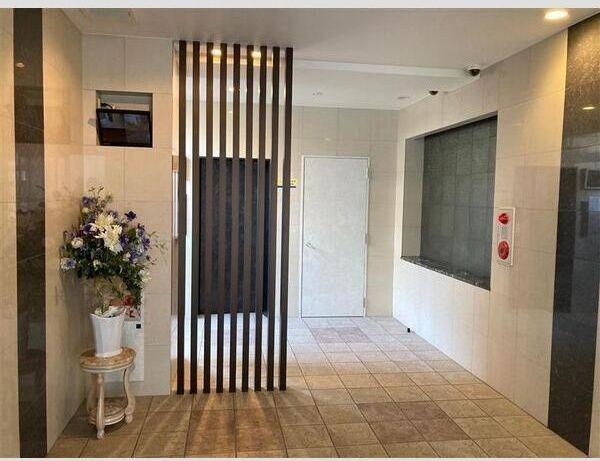 S-FORT都島KERSのロビー