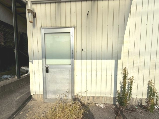 苗代町貸倉庫の外観