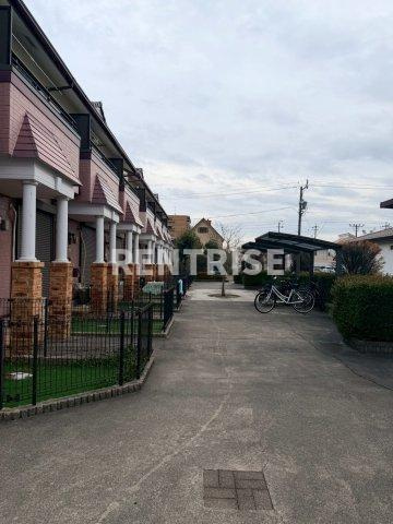 ブルーム前田Ｂの駐車場