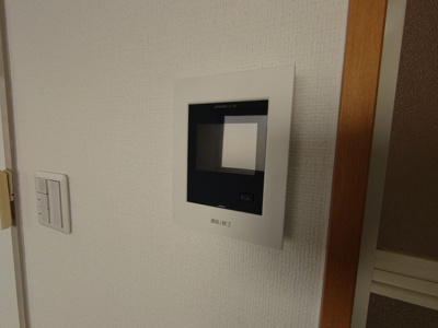 【セキュリティ】 | 新大阪ハイツ | 安心のモニター付きインターホンです。