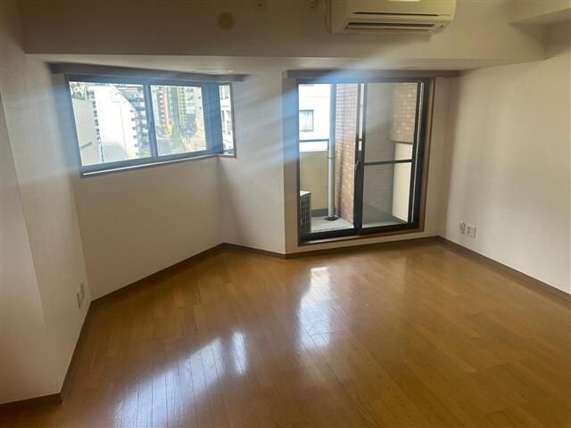 セレナハイム池袋アプレの居間・リビング