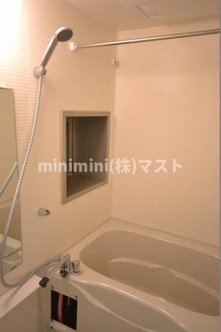 ミラージュパレス梅田グランツの浴室