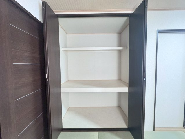 令和７年９月リフォーム完了◆並列駐車２台可能◆収納豊富なファミリー向け住宅◆伏見区醍醐勝口町の和室|和室収納