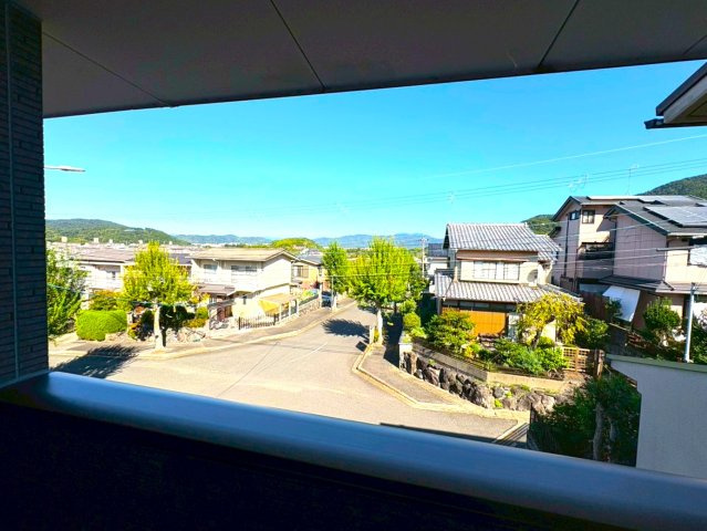 令和７年９月リフォーム完了◆並列駐車２台可能◆収納豊富なファミリー向け住宅◆伏見区醍醐勝口町の展望|バルコニーからの眺望