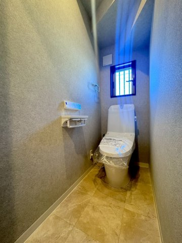 令和７年９月リフォーム完了◆並列駐車２台可能◆収納豊富なファミリー向け住宅◆伏見区醍醐勝口町のトイレ|トイレ