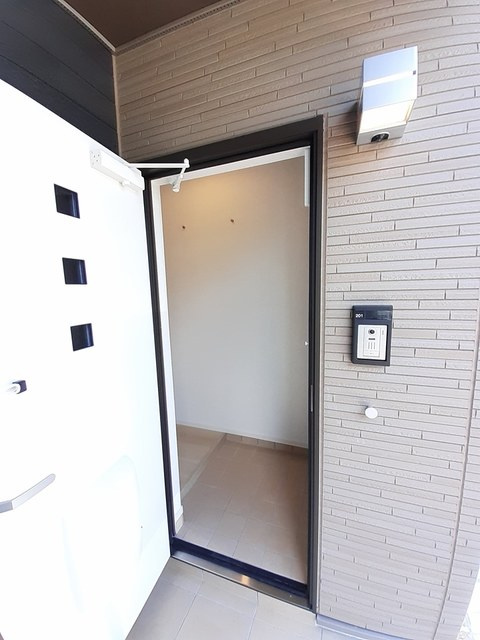 宮ノ丸トウロデン・１の玄関|玄関