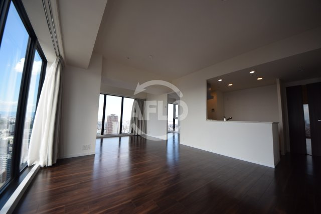 シティタワー天王寺真田山　真田山小学校区の居間・リビング|シティタワー天王寺真田山　リビング