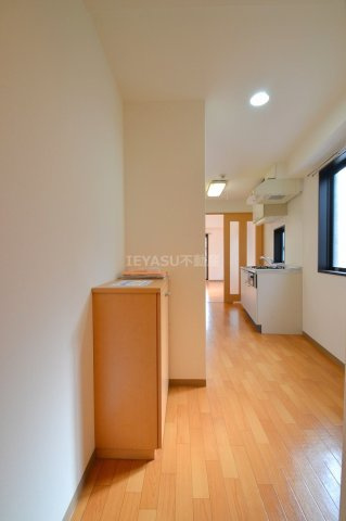 パレス西広島の玄関