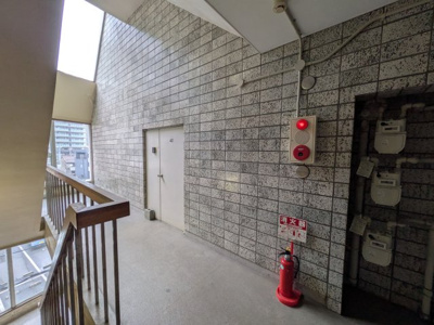 【エントランス】 | 諏訪町マンションK