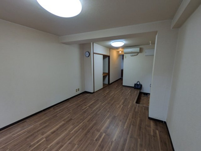 【洋室】 | 諏訪町マンションK