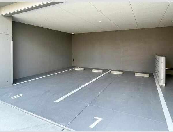 S-RESIDENCE東三国amanteの駐車場