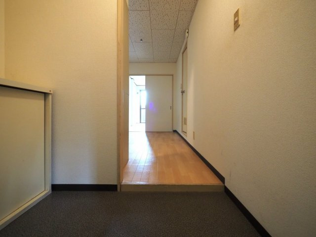 マンション常磐の玄関