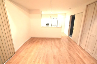 【居間・リビング】 | 清和1丁目戸建て | ※AI家具消し機能で家具を削除しております。