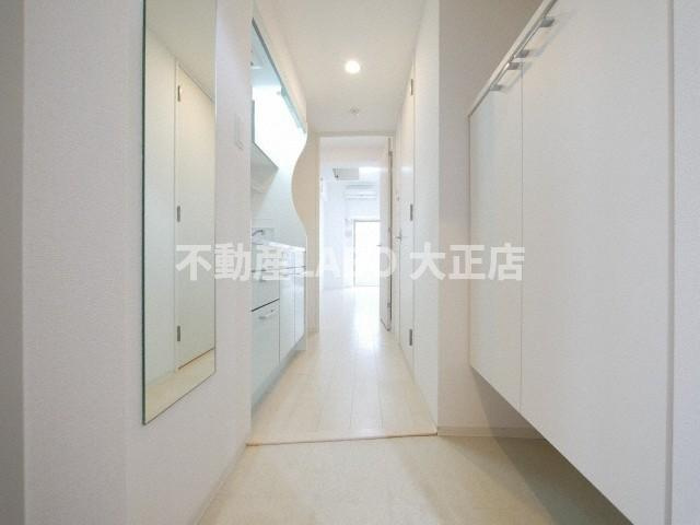 セレニテ夕陽丘ESTの玄関