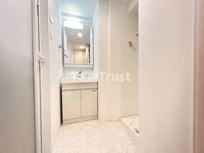 【洗面所】 | セレーノ南森町