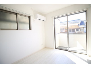 ポラリス野中町の居間・リビング|※同施工会社類似物件の写真です。
