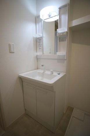 ポラリス野中町の洗面所|※同施工会社類似物件の写真です。