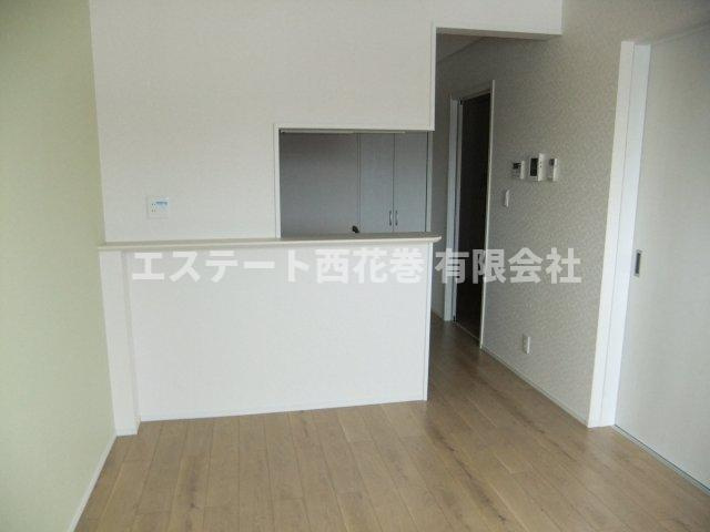 花巻市南万丁目のアパートの居間・リビング