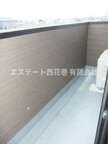 花巻市南万丁目のアパートのバルコニー