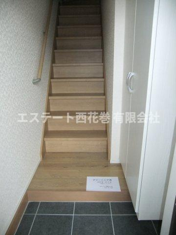 花巻市南万丁目のアパートの玄関