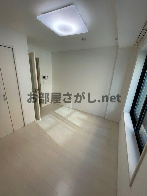 ハーモニーフラッツ神楽坂【分譲賃貸11月下旬入居可】の居間・リビング