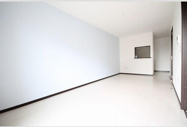 メゾネット マイリ Ⅱの居間・リビング