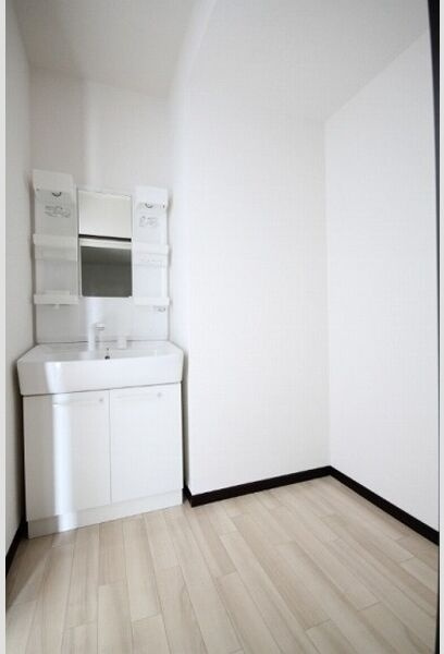 メゾネット マイリ Ⅱの洗面所