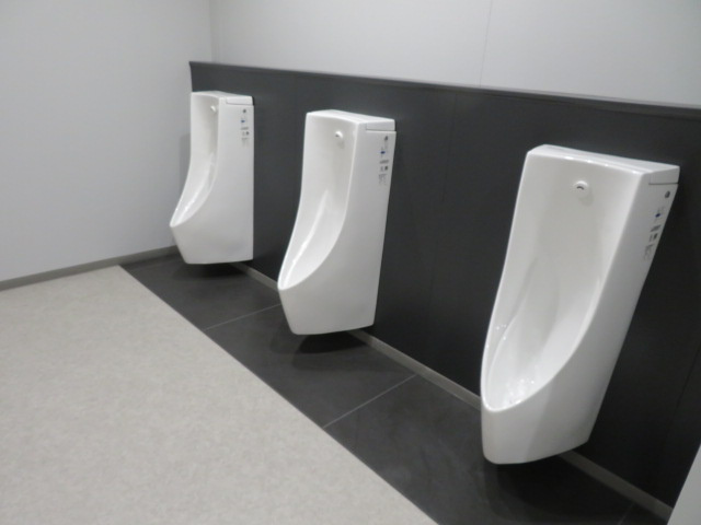 八千代市大和田新田の倉庫のトイレ