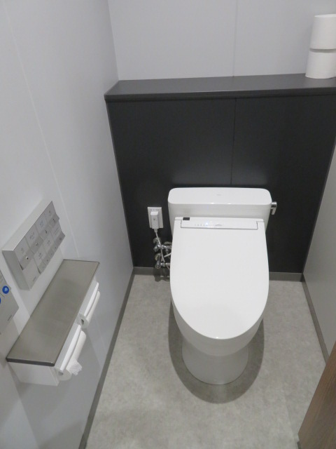 八千代市大和田新田の倉庫のトイレ