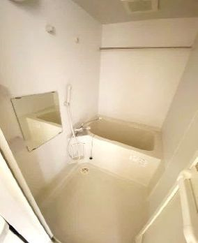 トラスト王子町の浴室