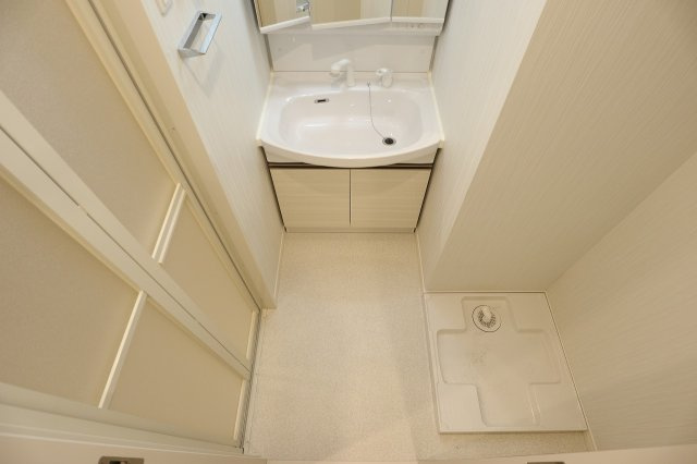 ラ・シック　サヴォイ　3階の洗面所|別号室のものになります。現状優先です。