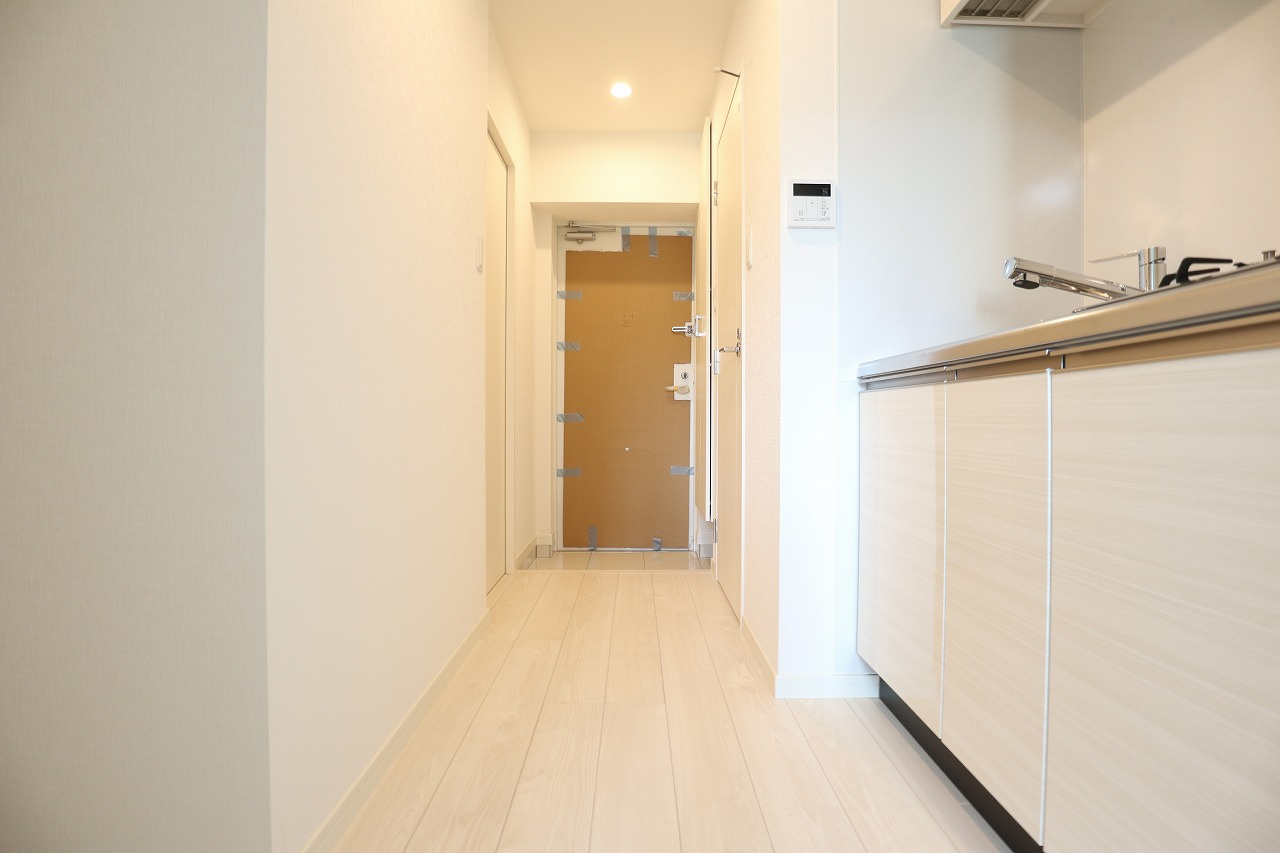 ラ・シック　サヴォイ　3階の玄関|別号室のものになります。現状優先です。