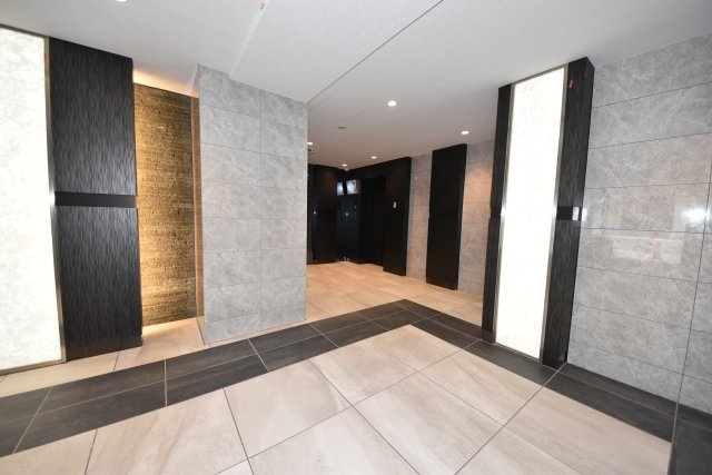 ラピシーヌ南堀江のエントランス